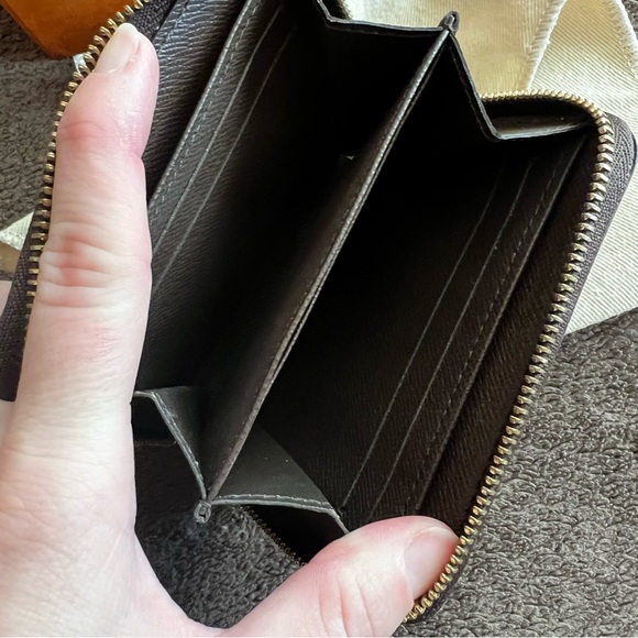 LOUIS VUITTON DAMIER EBENE ZIPPY COIN PURSE WALLET - Picture 7 of 16